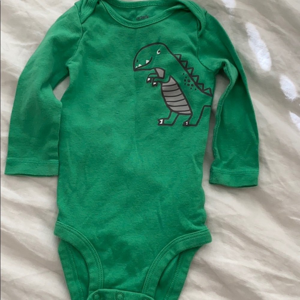 Carter’s Dinosaur Long-sleeve Bodysuit (9 months)